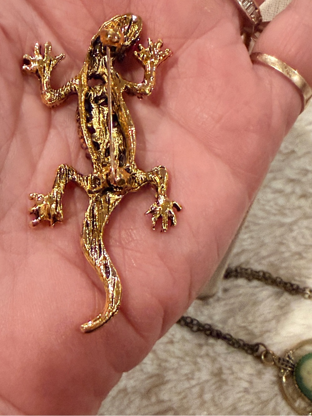 Multicolor Crystal Lizard Gecko Brooch Pin - Picture 6 of 6